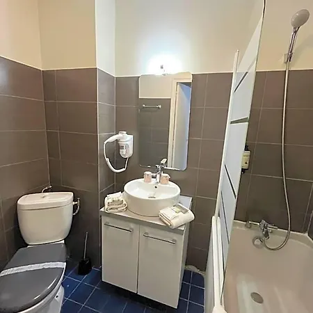 Hotel Chenal 3*